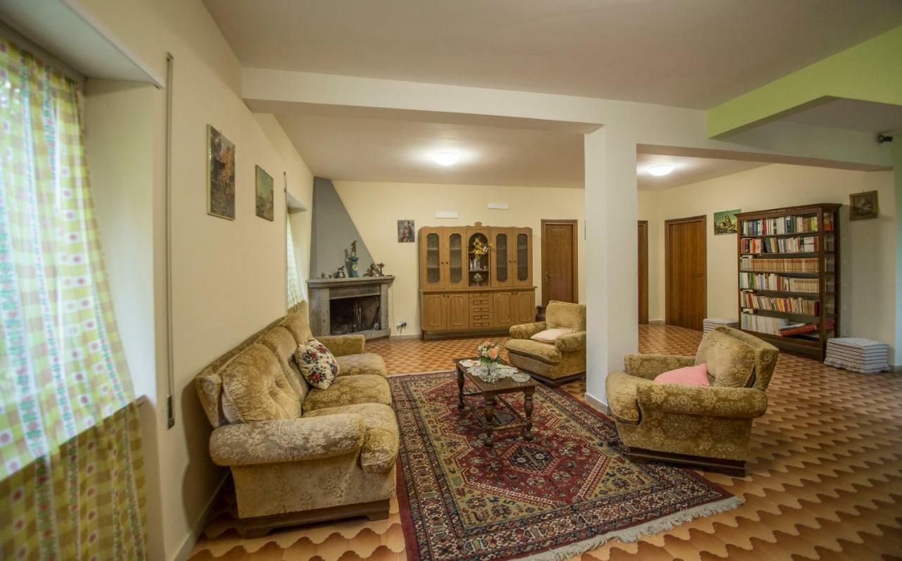 Bed and Breakfast Residenzadelia Ronciglione  Exterior foto